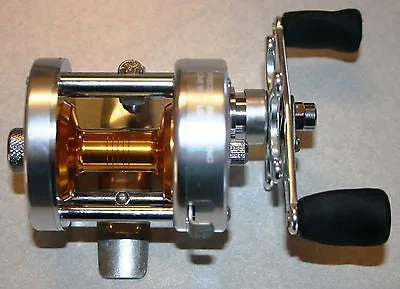 NEW SILVER CL25 Crappie Sunfish Baitcast Fishing Reel Walleye Pike Crappie